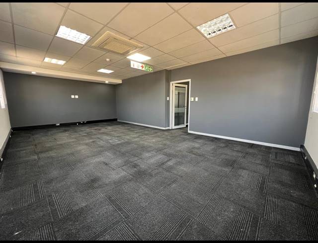6,241M² WAREHOUSE TO LET IN RANDJESPARK
